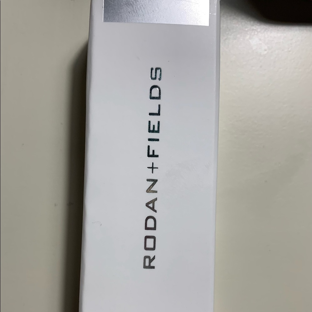 R+F Active Hydration Bright Eye Complex